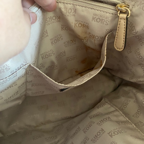 Authentic Michael Kors tots purse - Picture 11 of 13